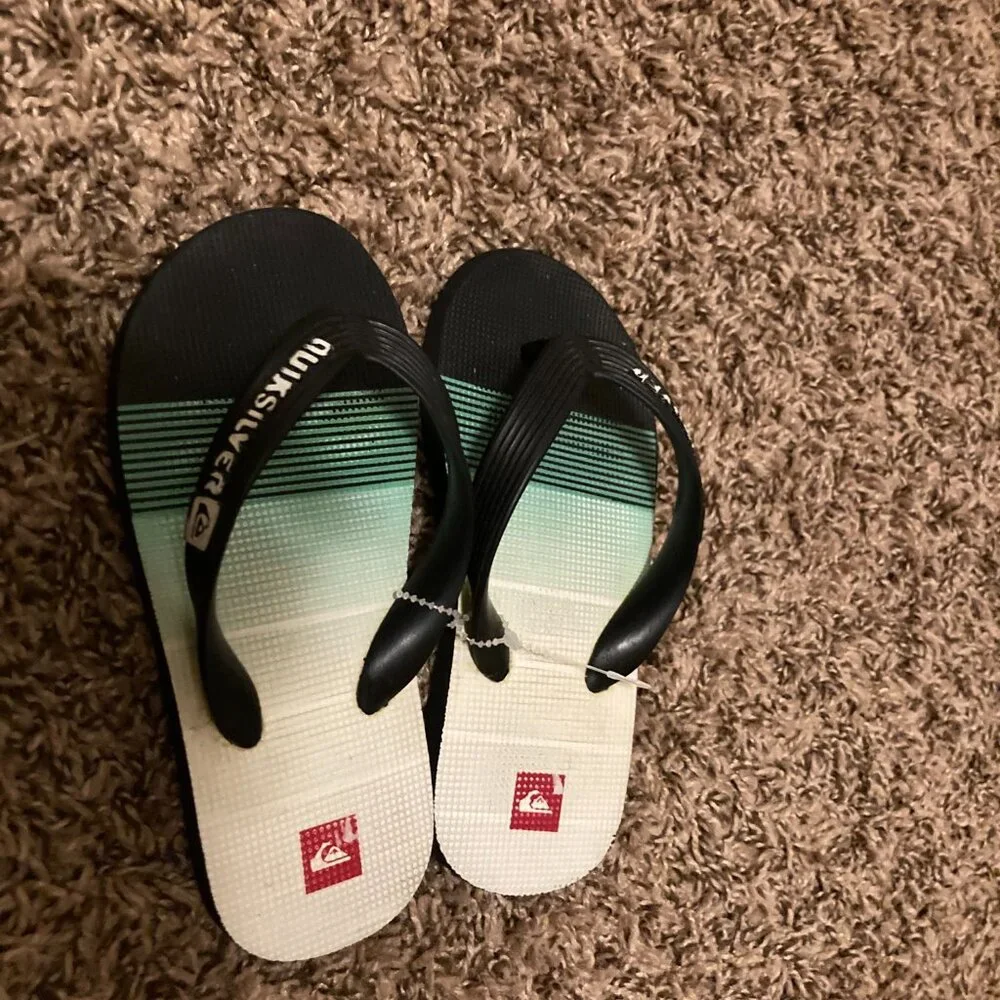 Quiksilver Boys Sandal Size 11/12 Flip Flop Thong Style Textured Striped Black